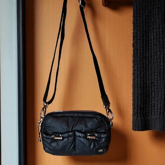 UGG Black Quilted Crossbody Bag - Picture 3 of 7